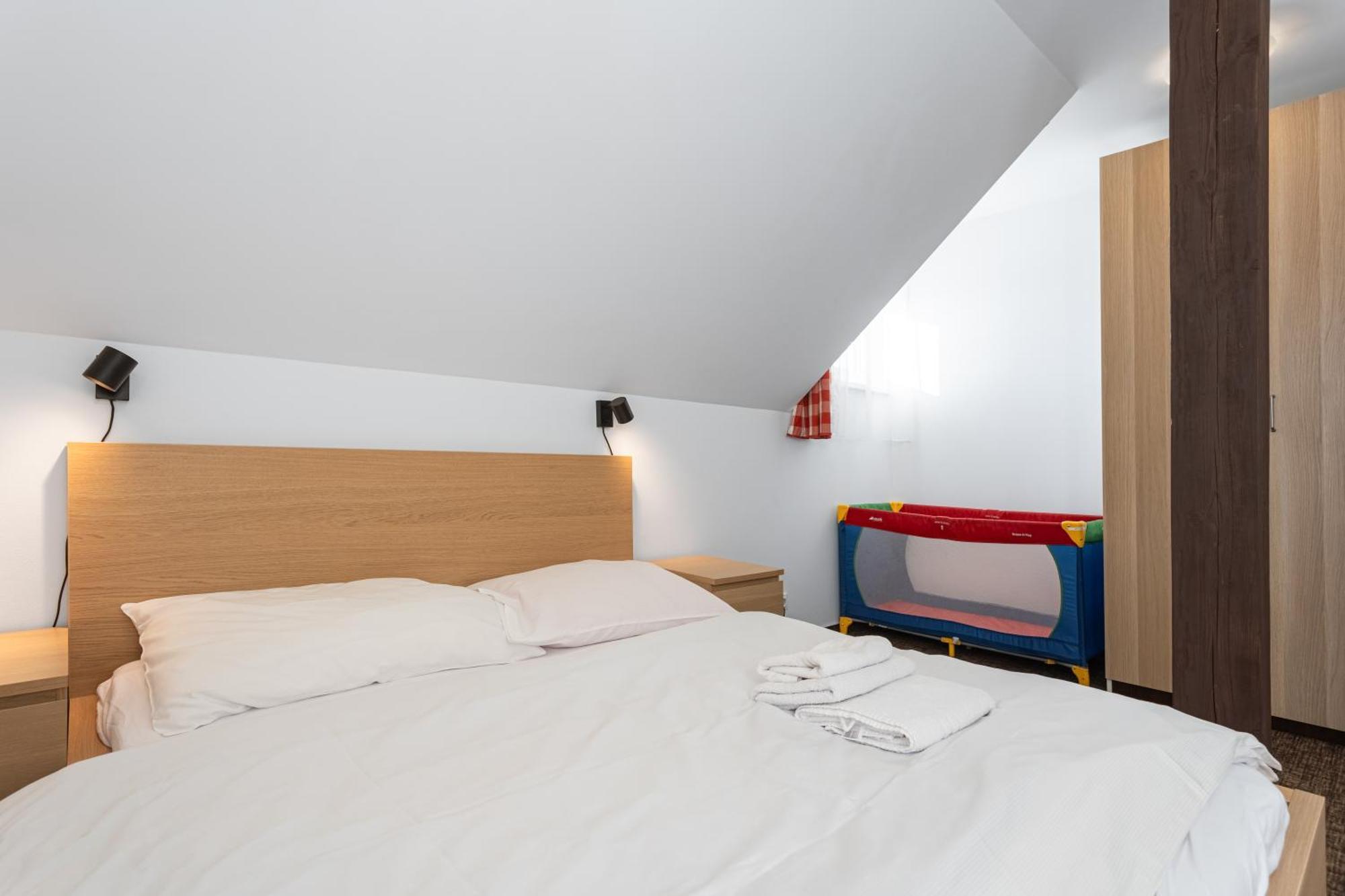 Apartman Cubik Bozi Dar Exterior photo